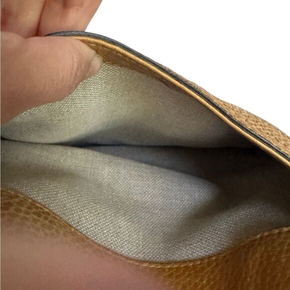 Gucci Tan Woven Shoulder Bag - Picture 4 of 11